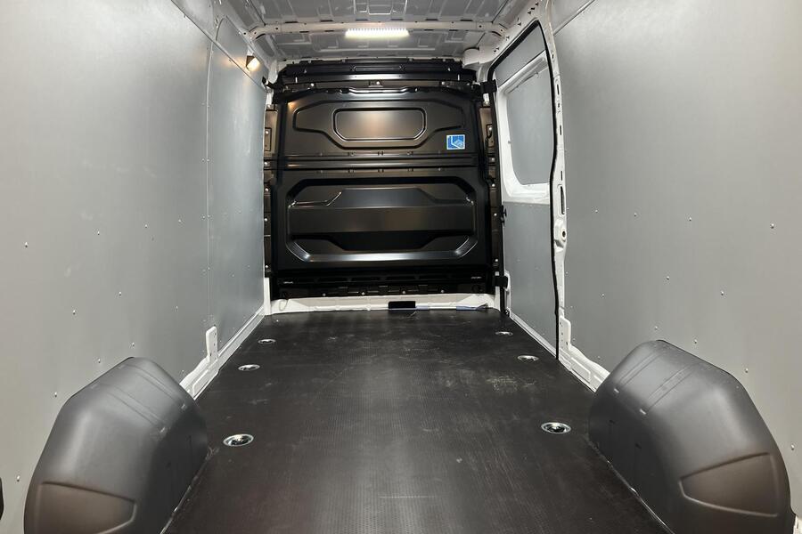 Nissan Interstar vaihtoauto