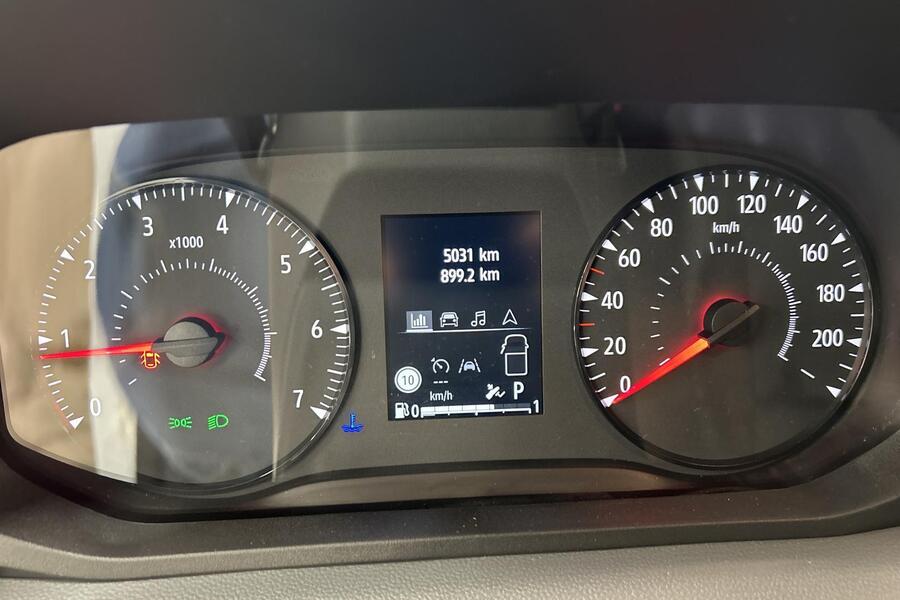 Nissan Interstar vaihtoauto