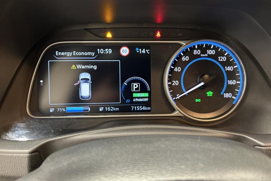 Nissan Leaf vaihtoauto