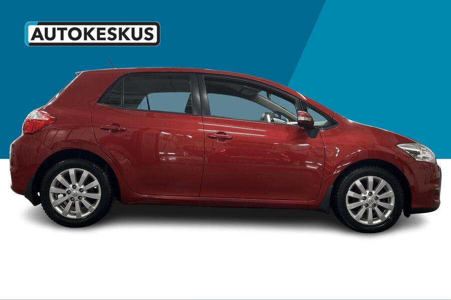 Toyota Auris vaihtoauto