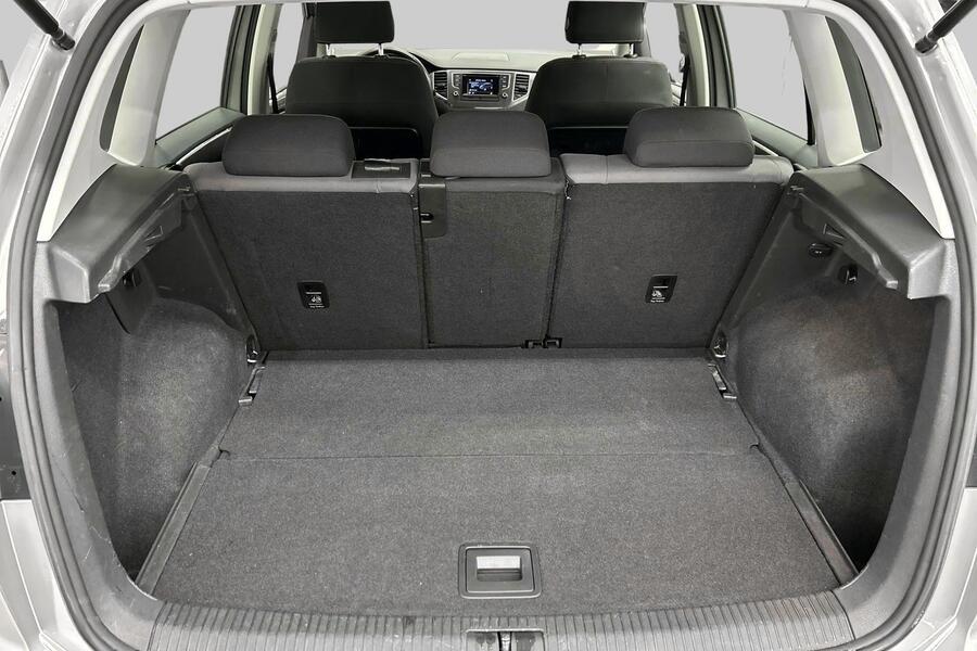 Volkswagen Golf Sportsvan vaihtoauto