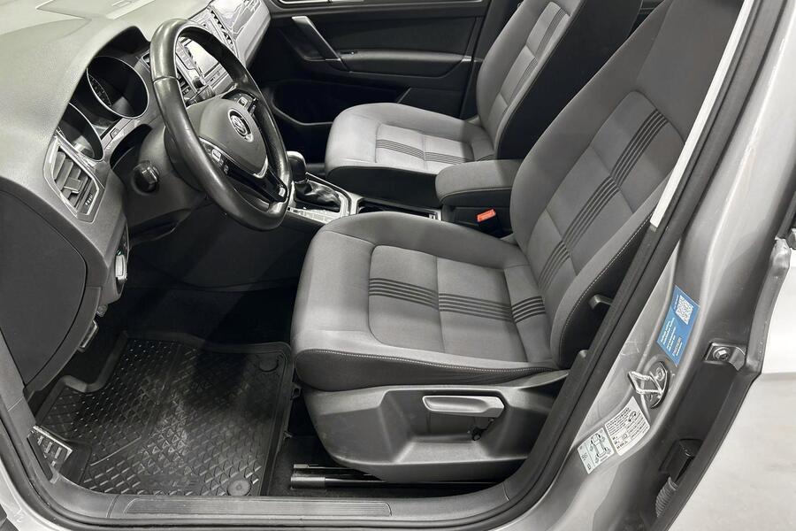 Volkswagen Golf Sportsvan vaihtoauto