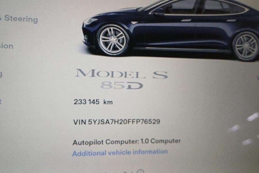 Tesla Model S vaihtoauto