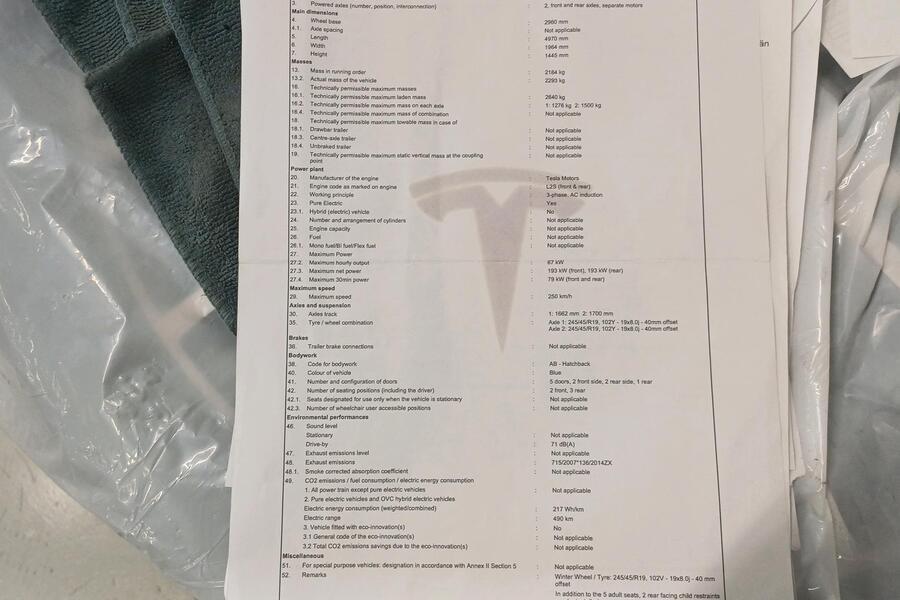 Tesla Model S vaihtoauto