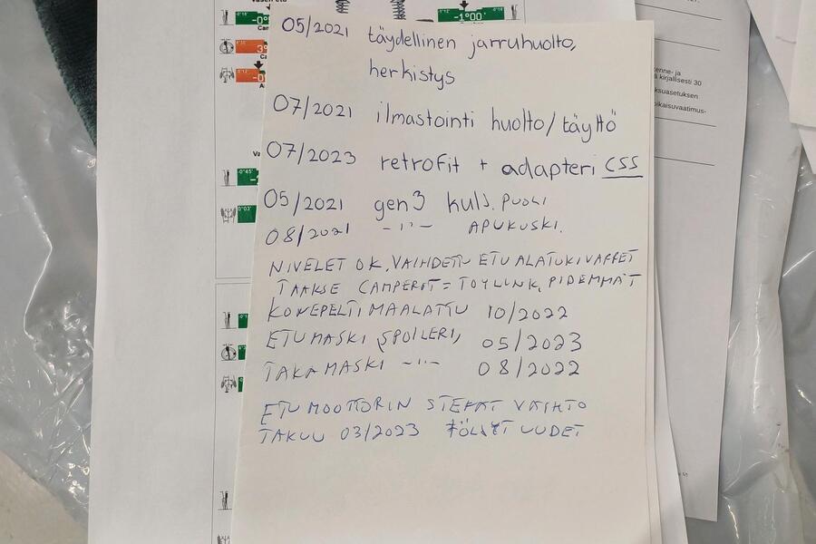 Tesla Model S vaihtoauto