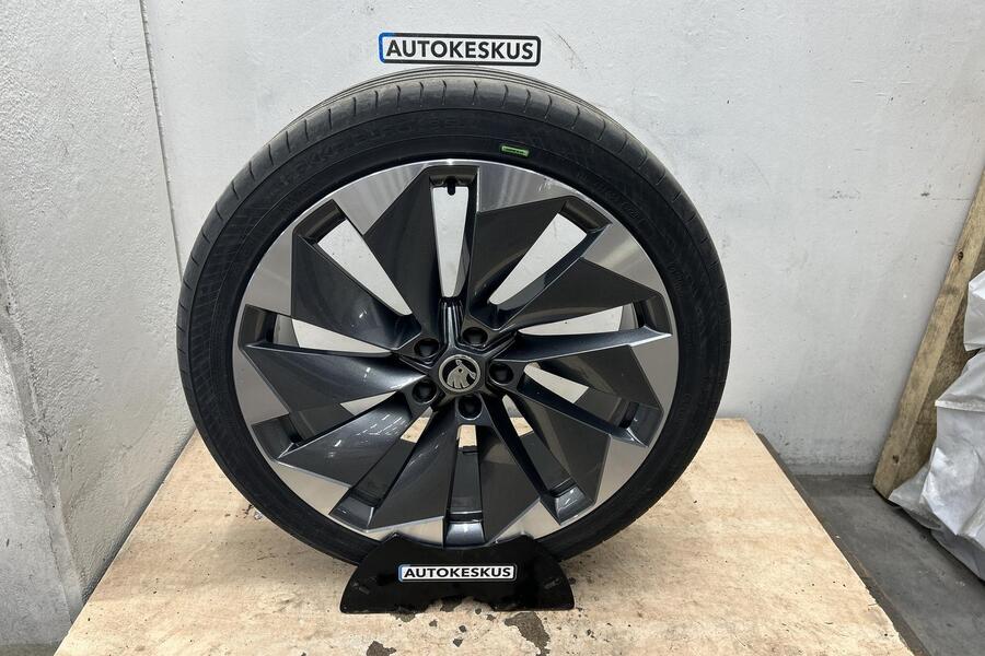 Skoda Enyaq vaihtoauto