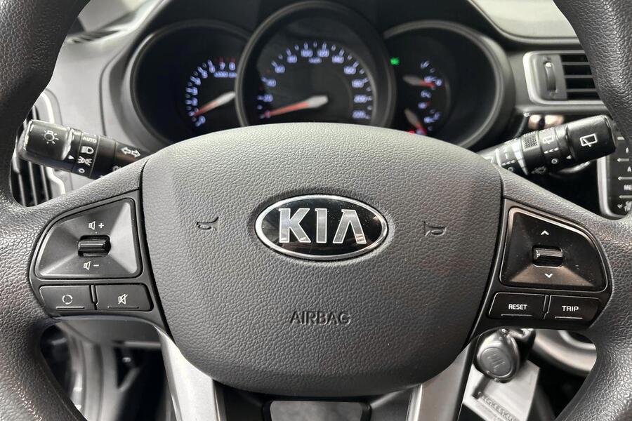 Kia Rio vaihtoauto