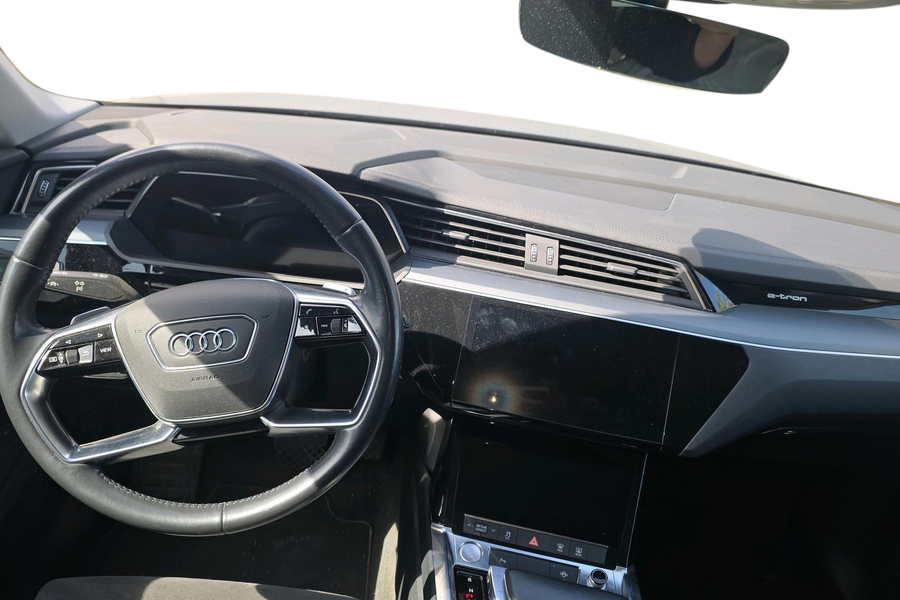 Audi e-tron vaihtoauto