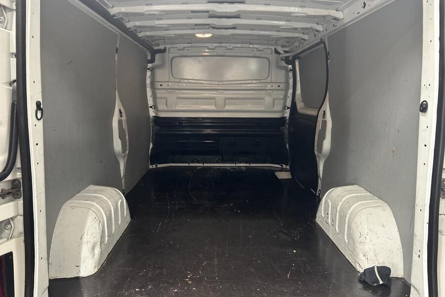 Nissan NV300 vaihtoauto