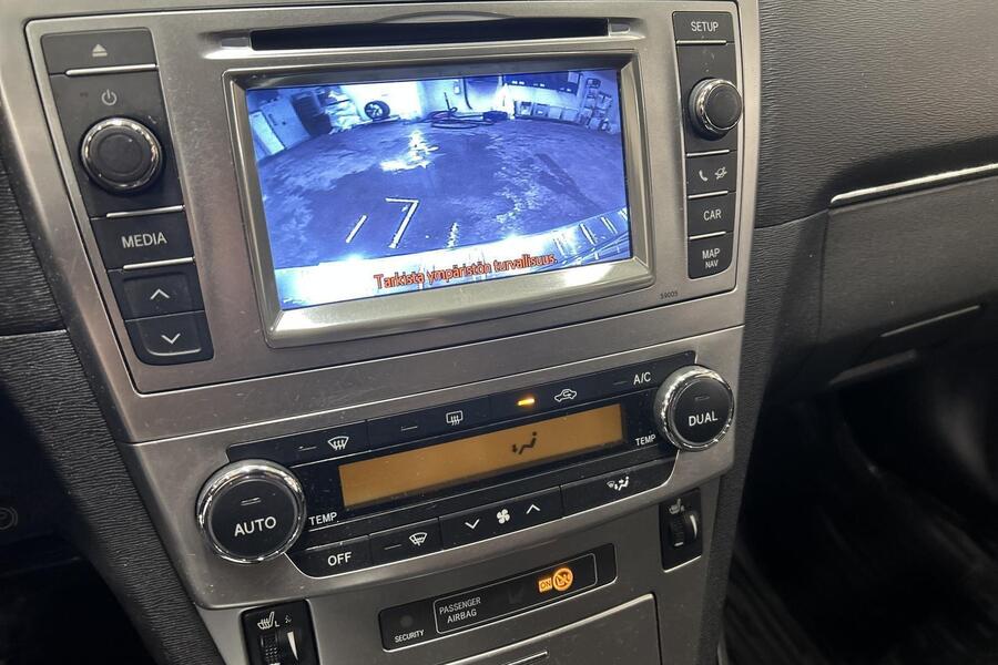 Toyota Avensis vaihtoauto