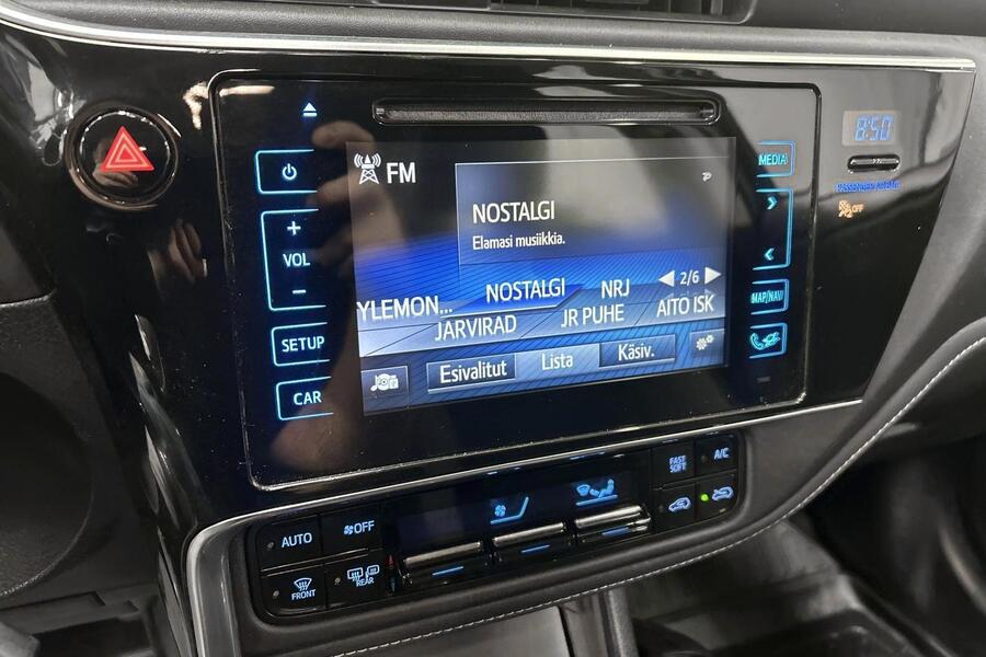 Toyota Auris vaihtoauto