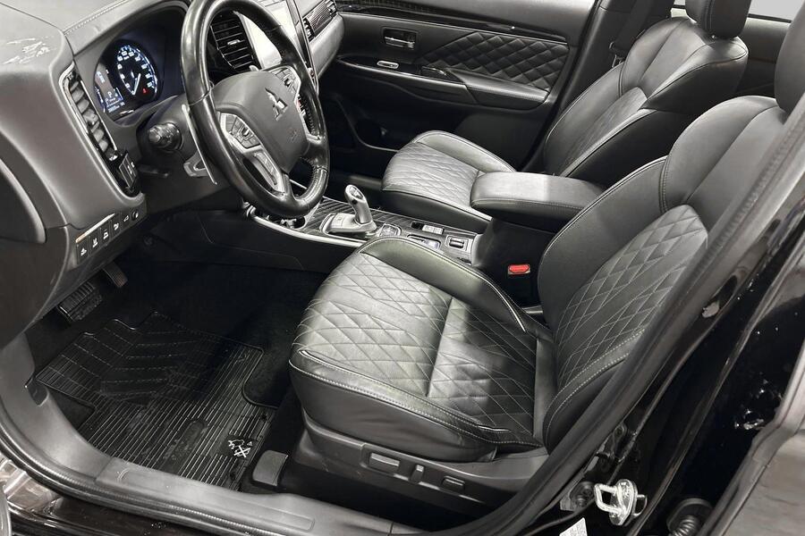 Mitsubishi Outlander PHEV vaihtoauto