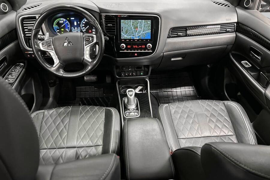 Mitsubishi Outlander PHEV vaihtoauto