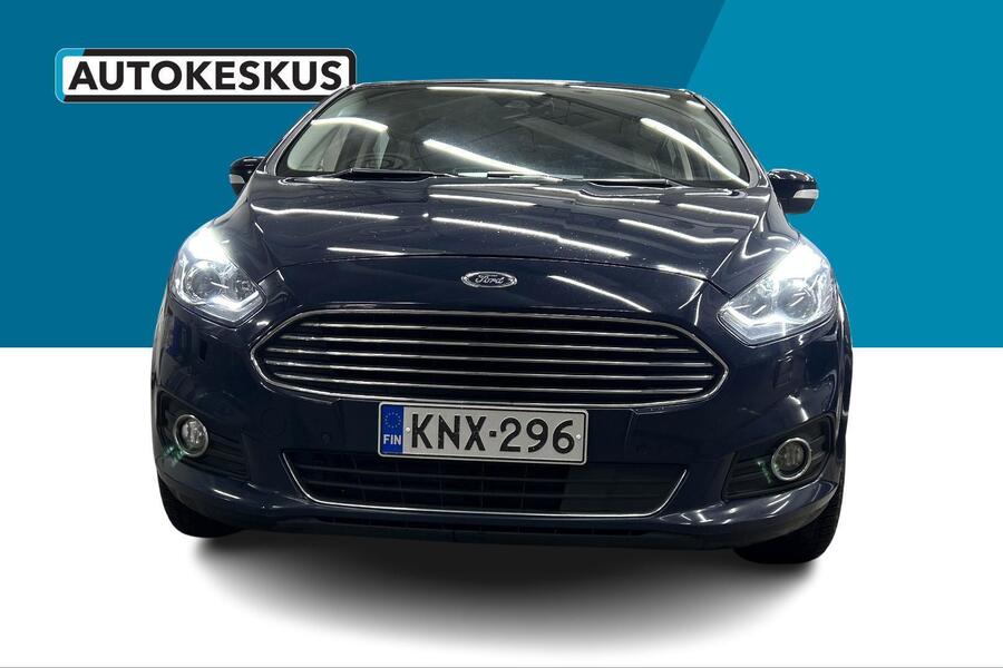 Ford S-MAX vaihtoauto
