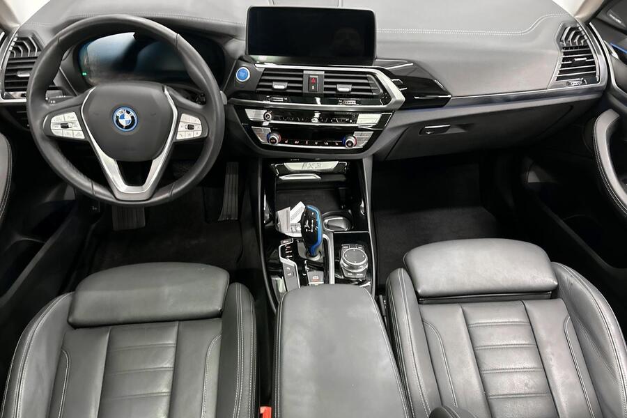 BMW iX3 vaihtoauto