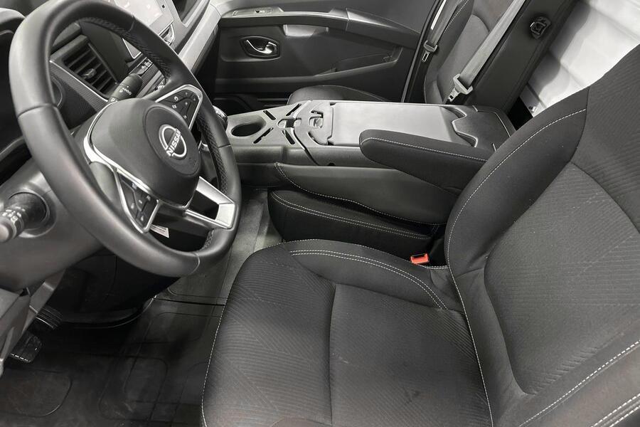 Nissan Primastar vaihtoauto