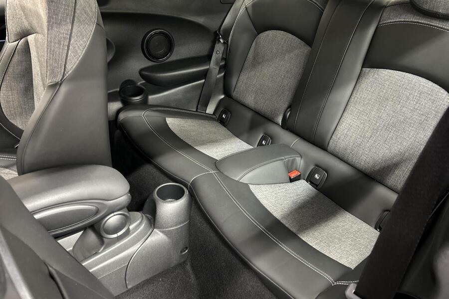 Mini Cooper vaihtoauto