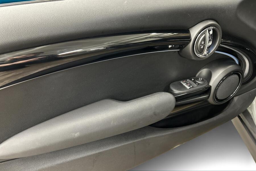 Mini Cooper vaihtoauto