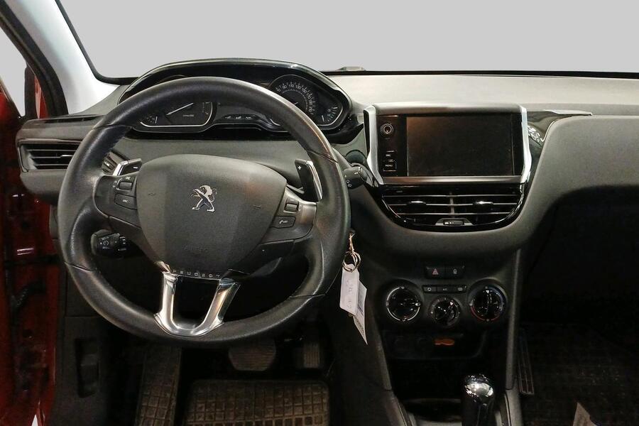 Peugeot 208 vaihtoauto