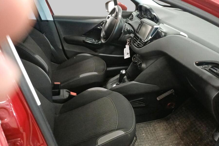 Peugeot 208 vaihtoauto
