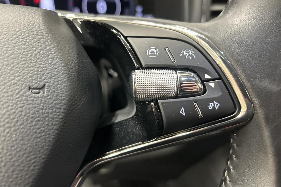 Skoda Karoq vaihtoauto