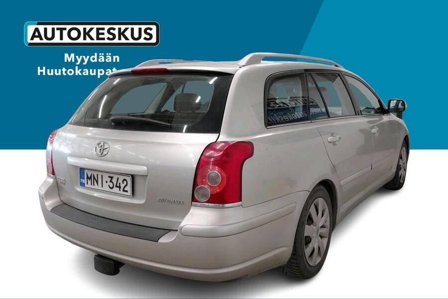 Toyota Avensis vaihtoauto