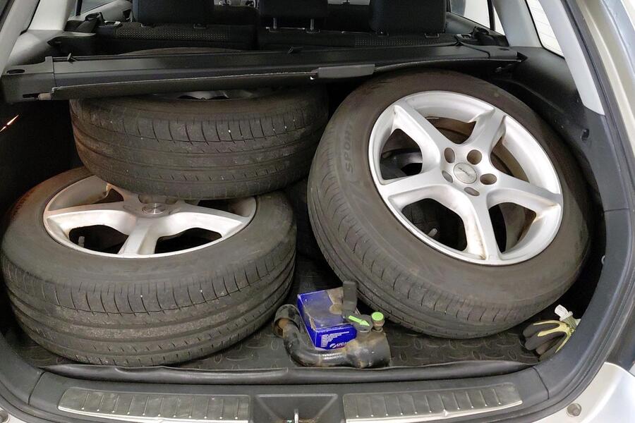 Toyota Avensis vaihtoauto