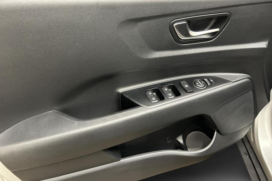 Kia Stonic vaihtoauto