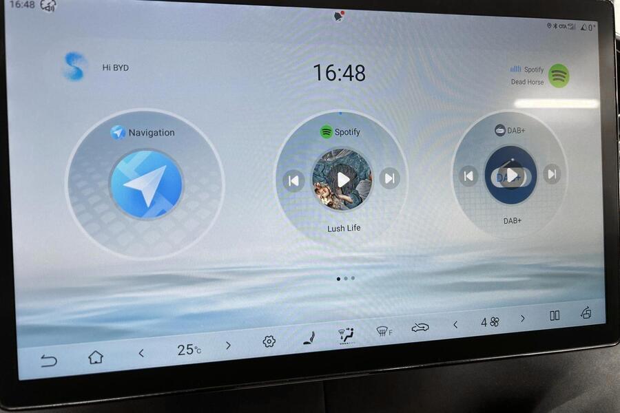 BYD Dolphin vaihtoauto