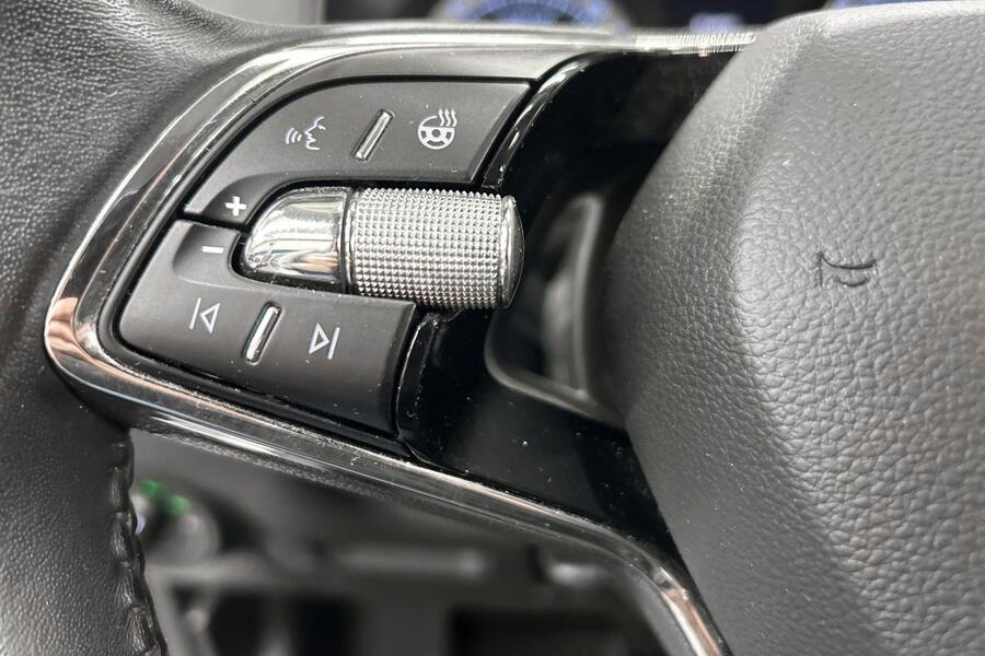 Skoda Karoq vaihtoauto