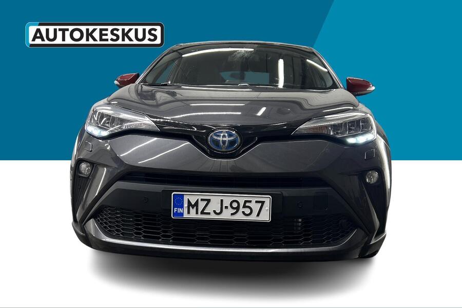 Toyota C-HR vaihtoauto