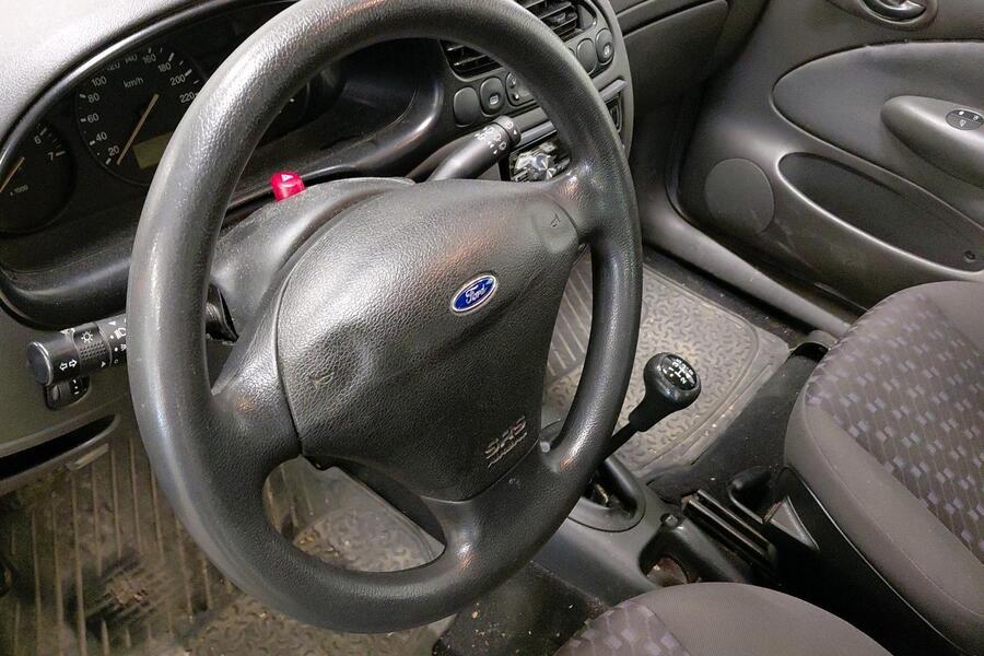 Ford Fiesta vaihtoauto