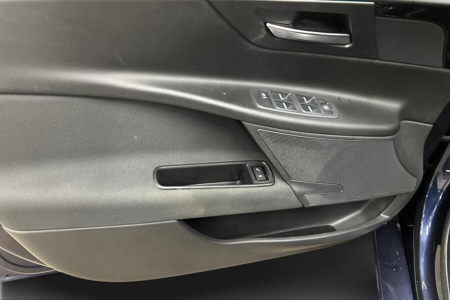 Jaguar XE vaihtoauto