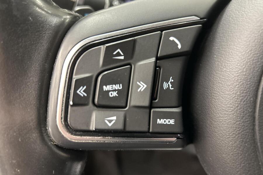 Jaguar XE vaihtoauto