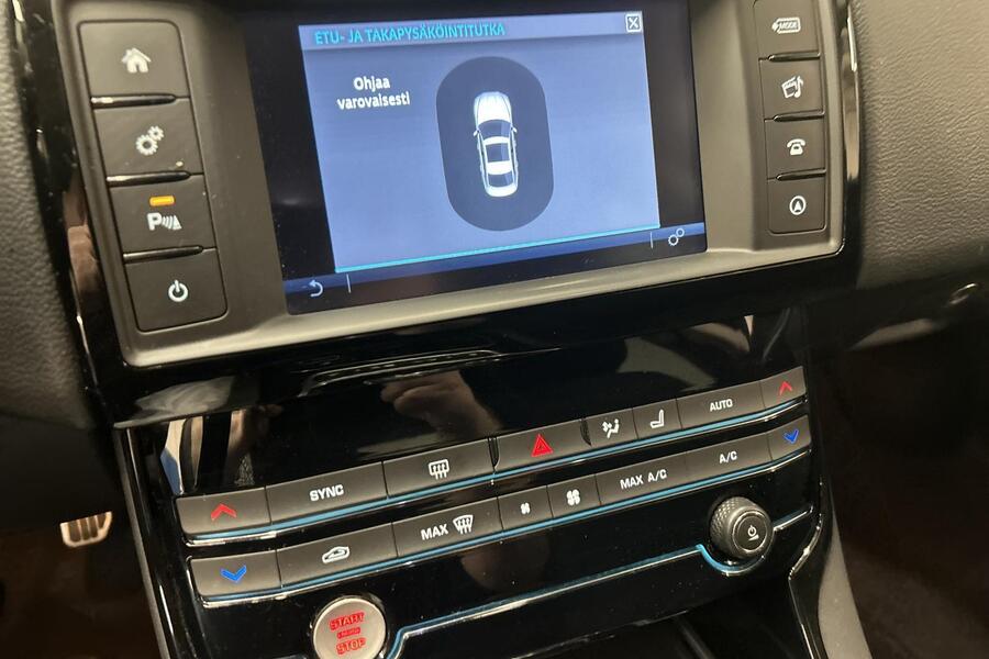 Jaguar XE vaihtoauto