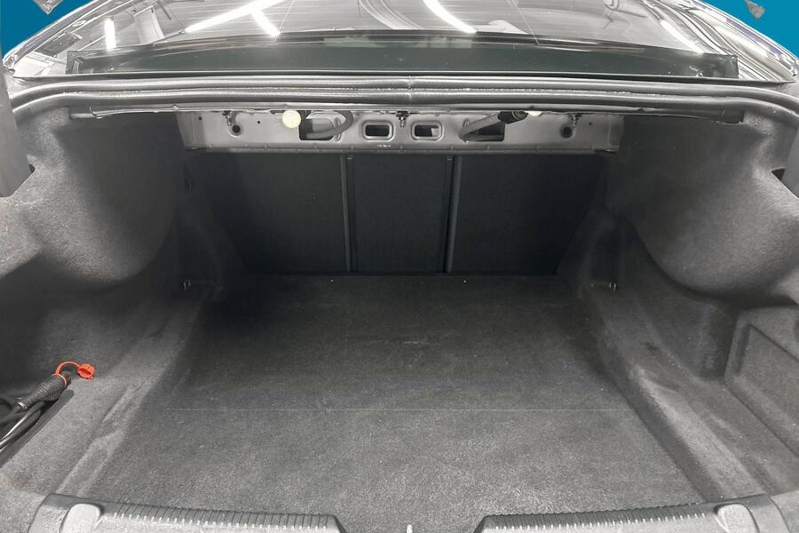 Jaguar XE vaihtoauto