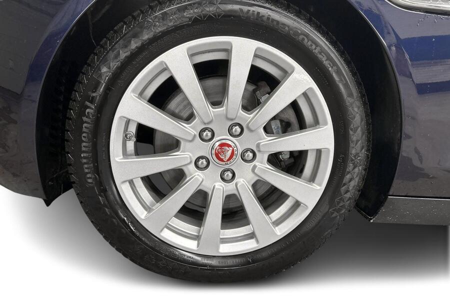 Jaguar XE vaihtoauto