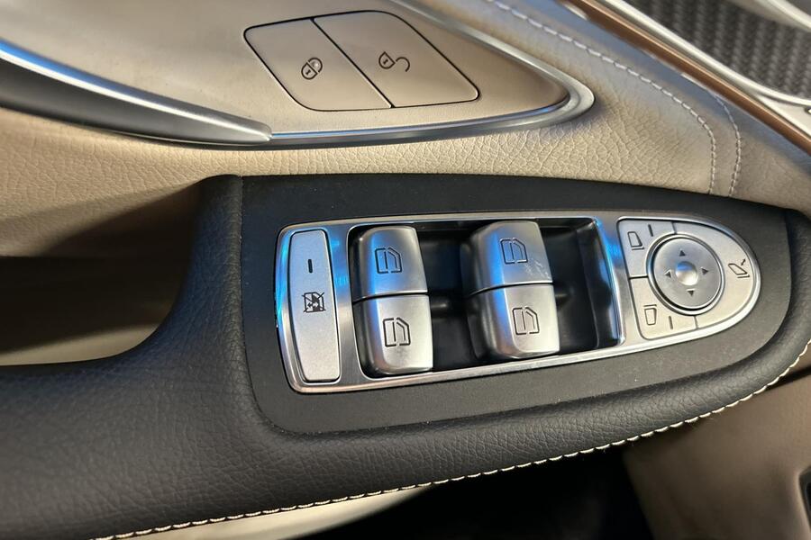 Mercedes-Benz EQC vaihtoauto