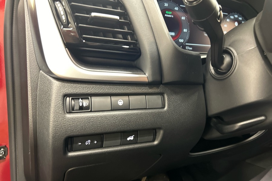 Nissan X-Trail vaihtoauto