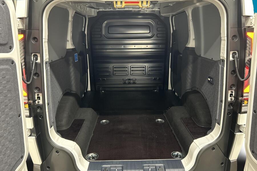 Kia PV5 Cargo vaihtoauto