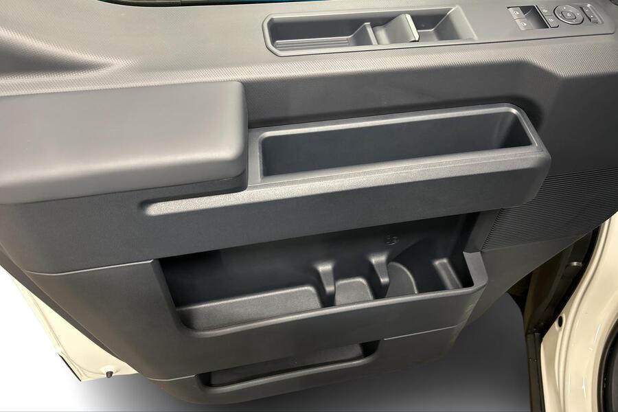 Kia PV5 Cargo vaihtoauto