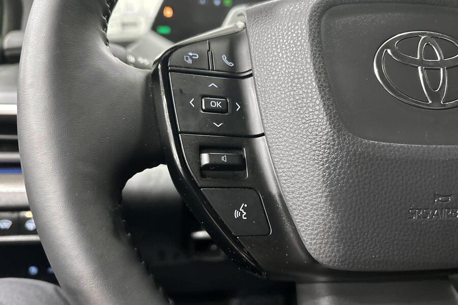 Toyota Prius Plug-in vaihtoauto