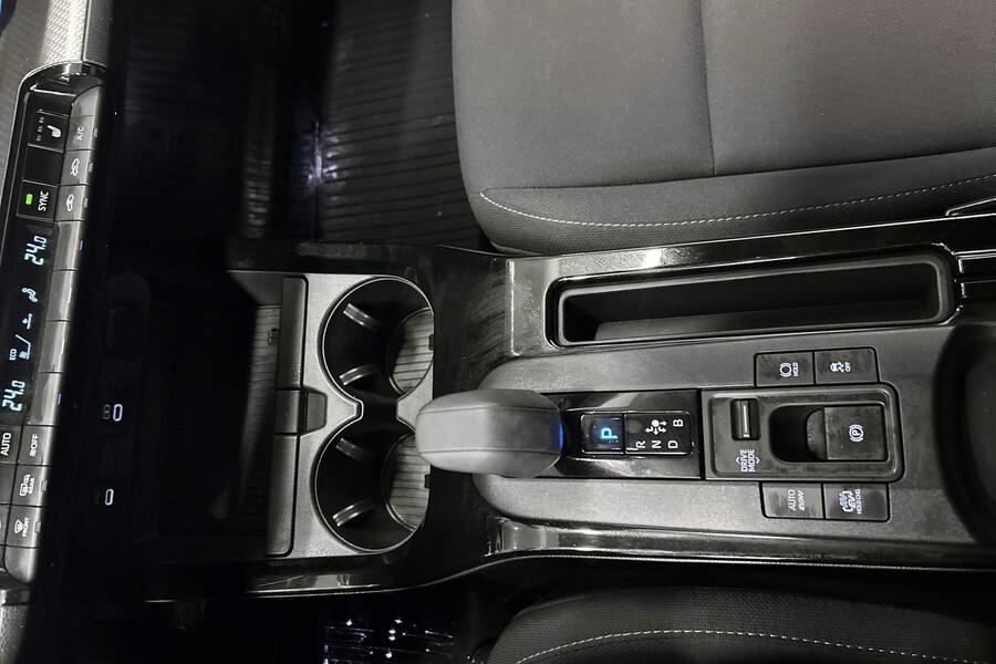 Toyota Prius Plug-in vaihtoauto