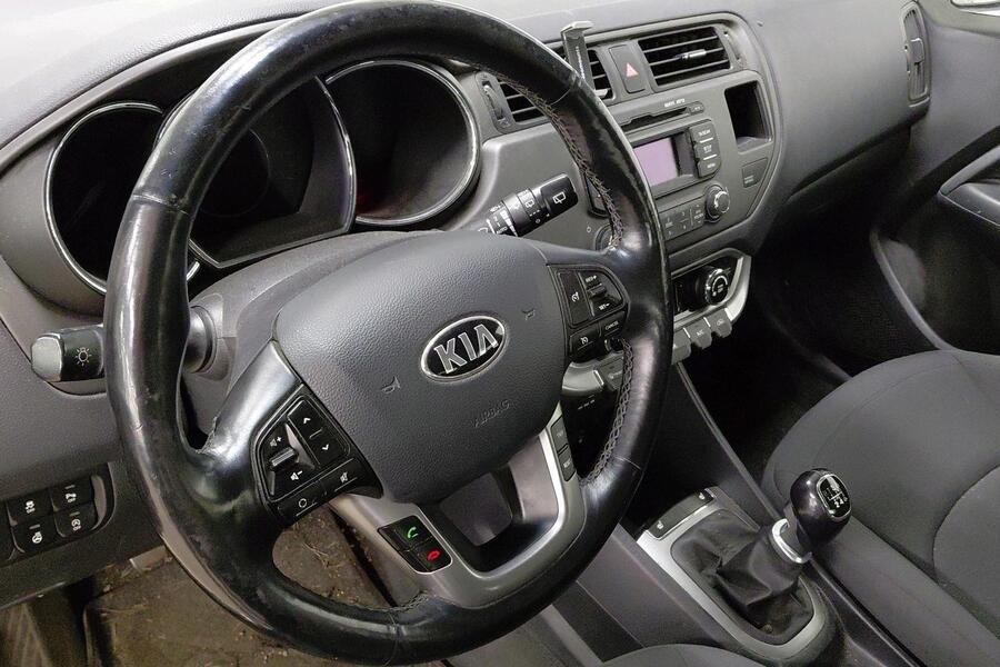 Kia Rio vaihtoauto