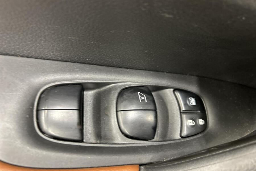 Nissan X-Trail vaihtoauto