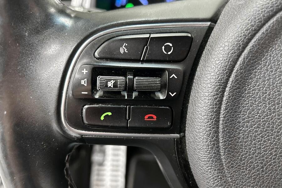 Kia Niro plug-in vaihtoauto