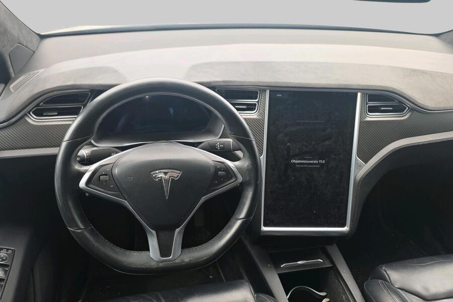 Tesla Model X vaihtoauto