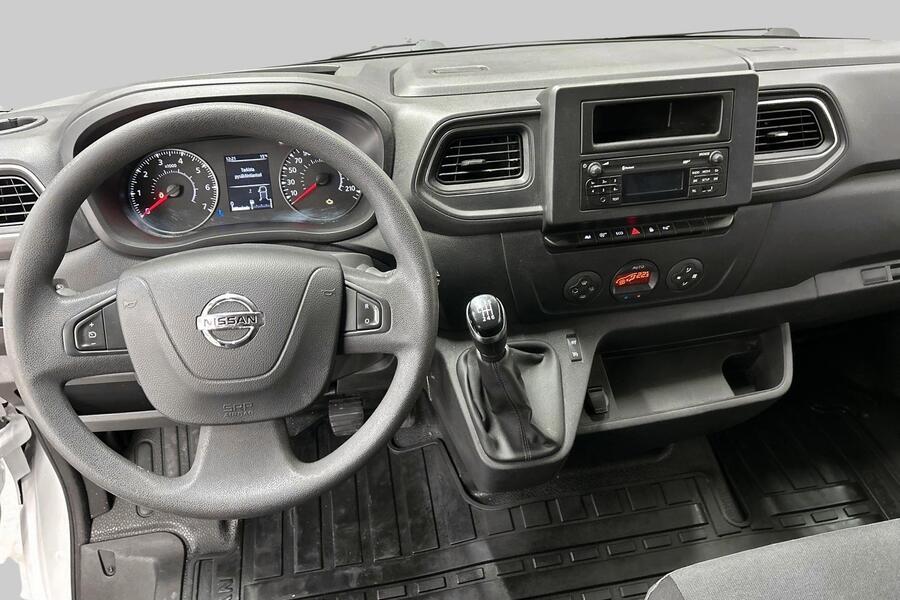 Nissan NV400 vaihtoauto