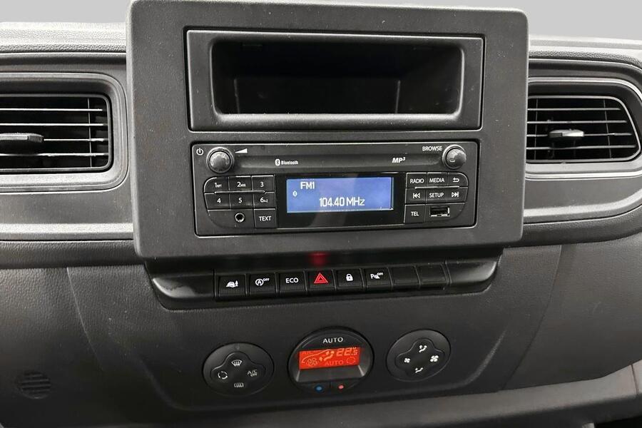 Nissan NV400 vaihtoauto