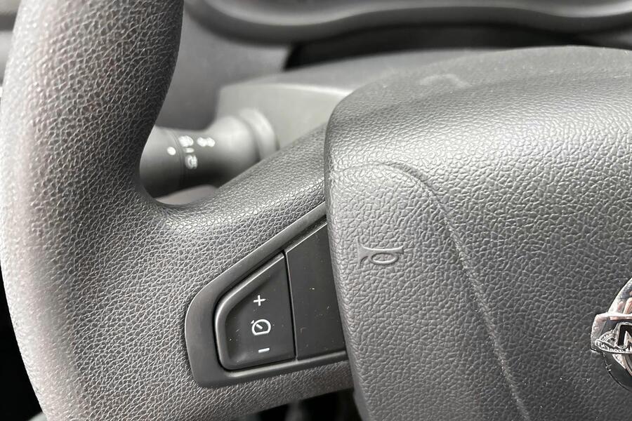 Nissan NV400 vaihtoauto